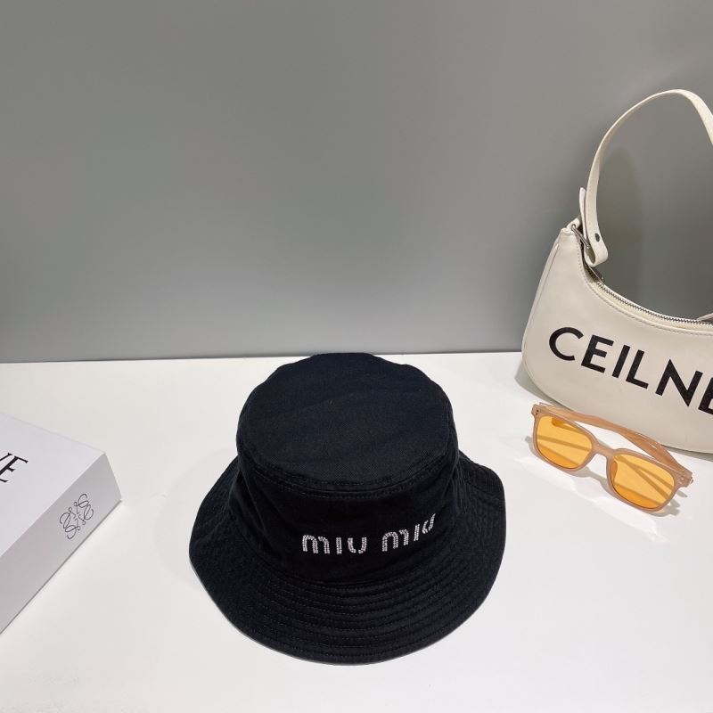 MIUMIU